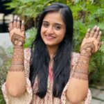 Gopika Anil Instagram - Engagement Henna done for the gorgeous @gops_gopikaanil 😍.So honoured to be a part of this wonderful event and thank you for the amazing opportunity♥️. . . . . . . . . . . #hennatime #trending #engagement #engagementhenna #hennadesign #bridalhenna #bridalmehndi #trendingreels #explore #celebritycouple #organichenna #reels