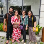 Gopika Anil Instagram - Wishing our dearest chechi n chettuo a happy and lovely Anniversary ♥️🧿 Wishing you both love,happiness and peace that last a life time ! We love you both so so so soooooooo much ♥️♥️ @shafna.nizam ♥️ @sajinsajin_ ♥️ #happyanniversary #cheersto10yearsoflove #stayblessedforever #togetherforever #friendswhoarefamily #myhappybunch #love #laughter