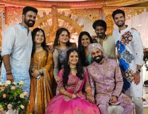 Gopika Anil Instagram - Team Bride!!! 💍♥️ 

@gops_gopikaanil @padmasoorya 

@thisis_shyam @__keerthana_anil__ @swapnatreasa @ajay_k_antony @premjacob06