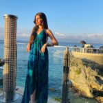 Gracy Goswami Instagram - Oft Best Feelings ever! 🤍 . . . . . . . . Ps: if not good, guys please don’t comment anything inappropriate -thanks #bali #baliindonesia #vacation #vacaymode #vacayvibes #vacaymodeon #explorepage #jimbranbali #explore #travel #wanderlust #internationvacay #sunsets #instagramreel #style #fashion #outfitinspiration #Balivisits #sundays #happydays #vibe #grace #graceitwithgracy #500ksoon #baliisland #loveyouguys #ayanarockbar #sureeal #peaceandvibe #bestplace Rock Bar, BALI