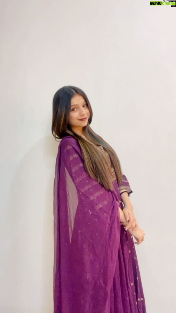 Gracy Goswami Instagram - 💜 . . . . . . #trending #reels #explore #transition #navratri #traditionals #festivalofdance #garba #outfit #outfitinspo #navratrioutfit #vibe #cantwait #grace #gracy #gracygoswami #trads #traditionals #indianwear #diwali #diwalivibes #diwali2023 #graceitwithgracy