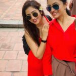 Gungun Uprari Instagram - “The world is a book and those who do not travel read only one page.” ❤️ @vandanalalwani777 . . . . #vietnam #vietnamtravel #travel #travelphotography #freinds #happiness 🌸