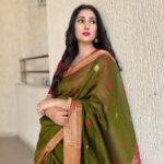 Gungun Uprari Instagram - साड़ी . . @varananesilksarees ❤️