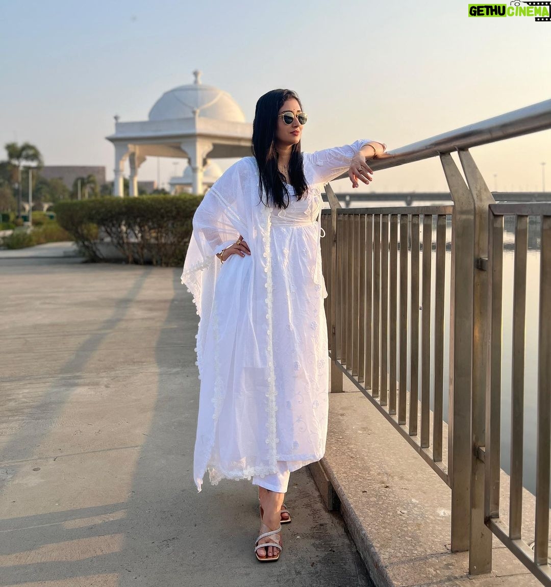 Gungun Uprari Instagram - We are cute daughters, we are sweet sisters, we are lovely lovers, we are darling wives, we are adorable mothers, we are a source of strength, we are women, Happy International Women's Day! #happywomensday #march #women #lucknow #mycity . . . Comfortable yet stylish dress from @roze.india 🤍 #dress #white #whitedress #style #comfort