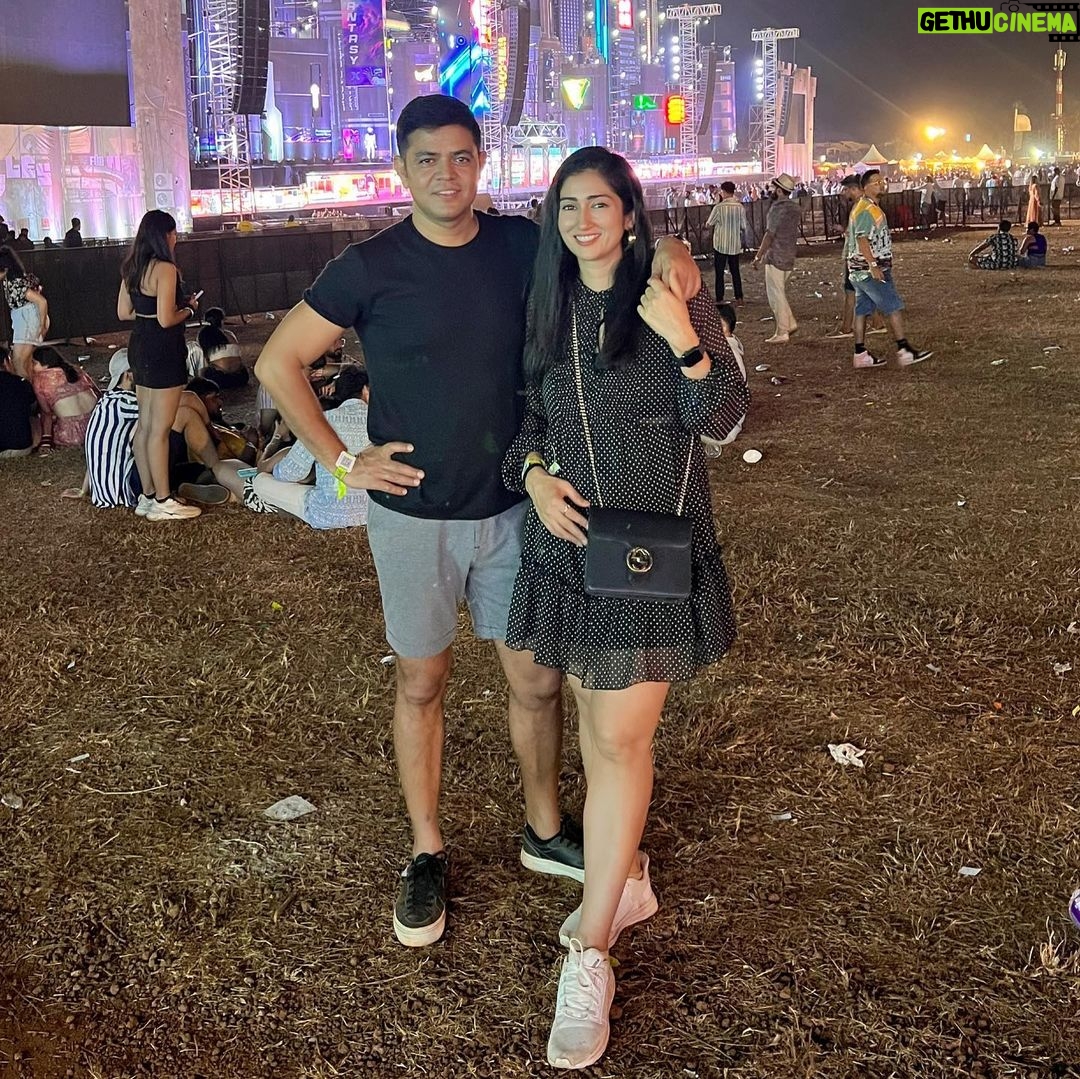 Gungun Uprari - 25.6K Likes - Happy New Year, my love 🤗
The next year can be a great year together if you just agree with everything I say 😂😍
.
.
.
#happytimes #evening #happynewyear #2023 #newyear 💕