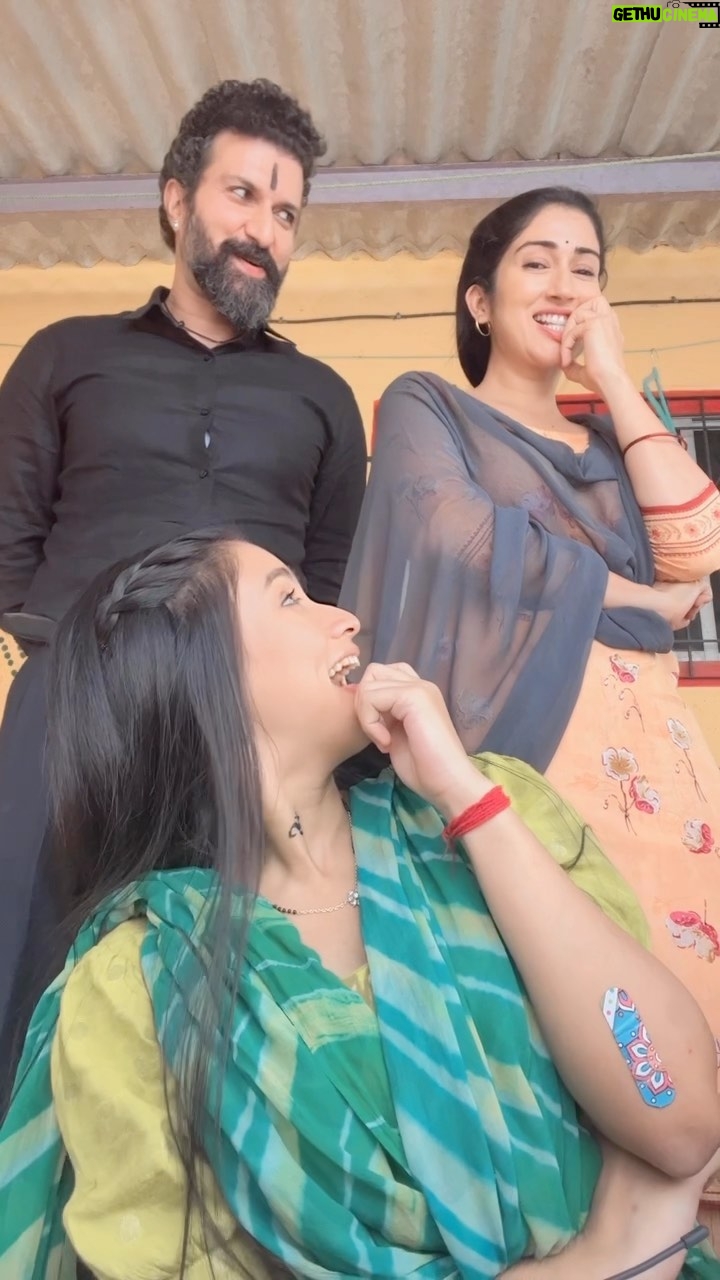 Gungun Uprari - 50.6K Likes - In a parallel universe🥹🫶
Baba Maii ke dhunn mein❤️
Rajjo with Maii Baba @gungunuprari @sidharthvasudev1 pyaare people🫶
#rajjo