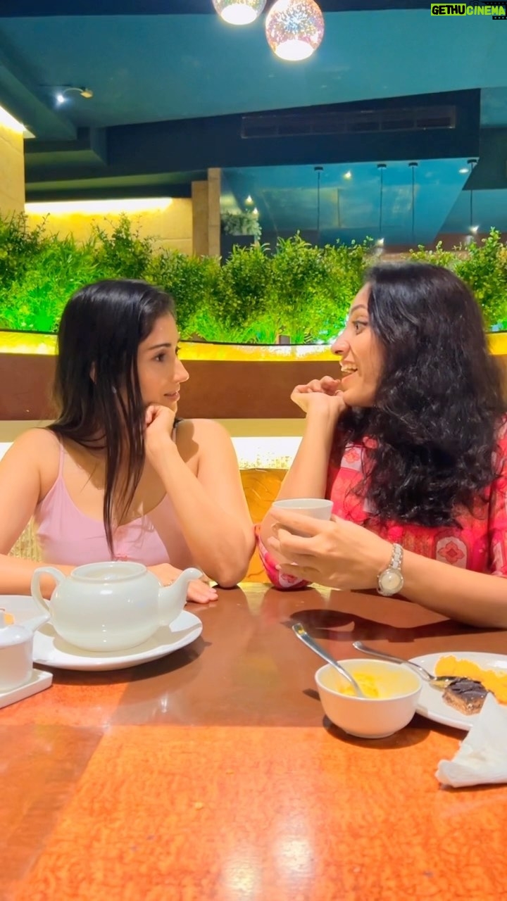 Gungun Uprari Instagram - Friends & Tea time 🫖💃💃 . @vandanalalwani777 @romanchmehtha . . . . #happyday #friends #friendship #diwali #festivalvibes