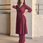 Gungun Uprari Instagram - “I get up every morning and it’s going to be a great day. You never know when it’s going to be over, so I refuse to have a bad day.” ❤️ . . . . . Dress @truebrowns 🌸 . . . #happyweekend #dresses #comfort #cotton #truebrown #saturday