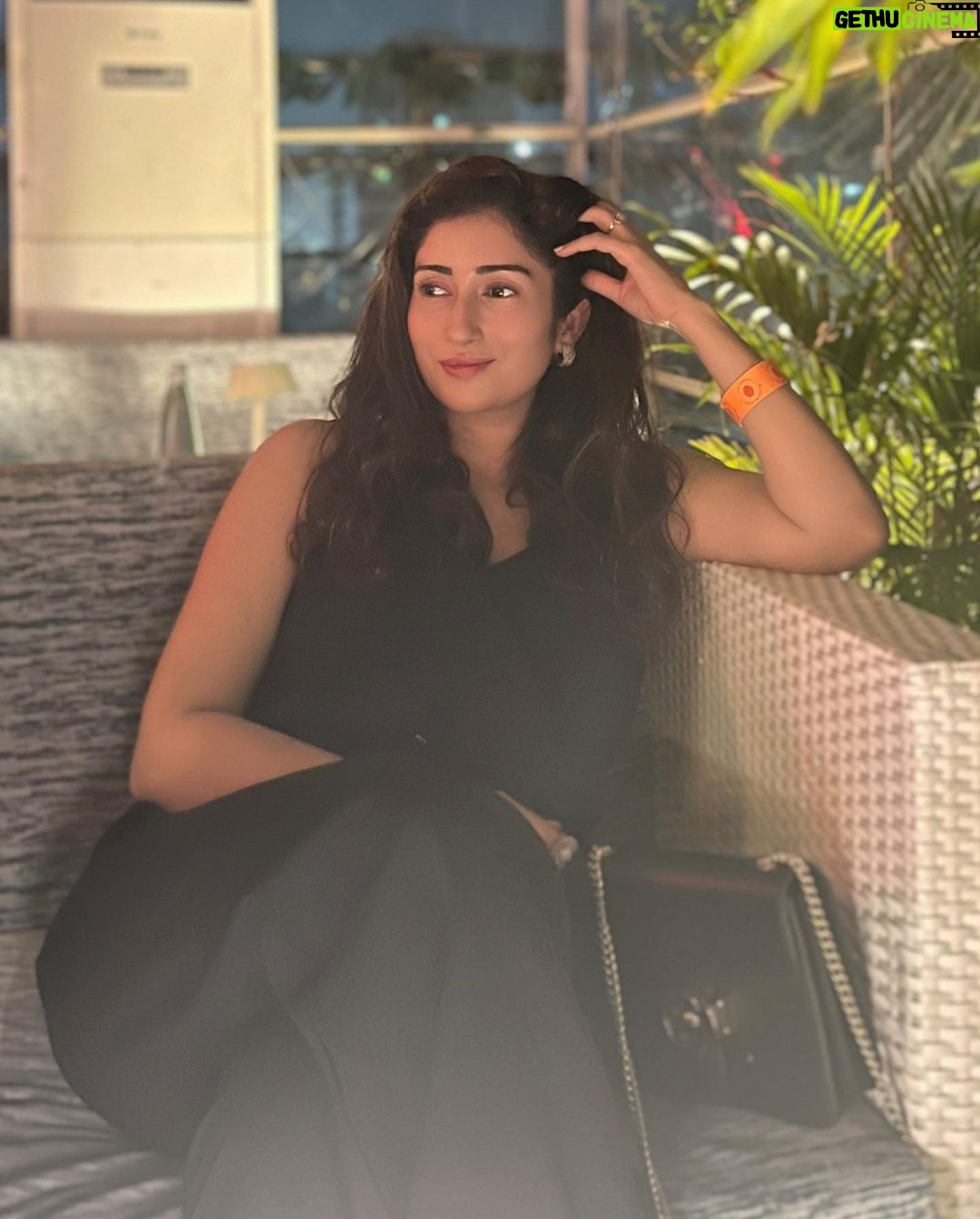 Gungun Uprari - 29.6K Likes - Happy Birthday to our beautiful girl! Love Mom and Dad ❤️
@pariuprari 🤗
.
.
.
.
@roofberriesbandra
Thanks for hosting it ❤️
@maverick.communication01