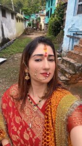 Gungun Uprari Instagram - ससुराल गेंदा फूल 🌼 . . . . . . . #family #pithoragarh #pooja #inlaws #hometown #mountains . . . . #happyganeshchaturthi #ganpatibappamorya #ganpati #ganpatifestival Pithoragarh - City of Paradise