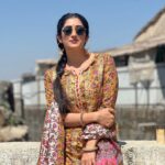 Gungun Uprari Instagram - Suit up and bring on the Punjabi vibes 😂 Panjabi look 👀 Dress @trend_on_the_go Photo credit @celesti.bairagey 🤗 #panjabidress #suitsalwar #happyvibes #panjabi #panjabigirl #panjabi