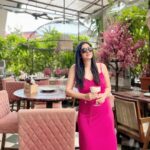 Gungun Uprari Instagram - It is beyond explanation how far I have come in life. I can’t believe I am a year wiser, more beautiful, and richer today! 😍💗 To God be all the glory 🙏🏻 Happy coming year to me 🤩 . . . . #favorite #month #december #winters #birthday #christmas #newyear #holidays #party #fun #rajjo 💕 #pink #pinkdress #colouroftheyear 🌸 Kyma