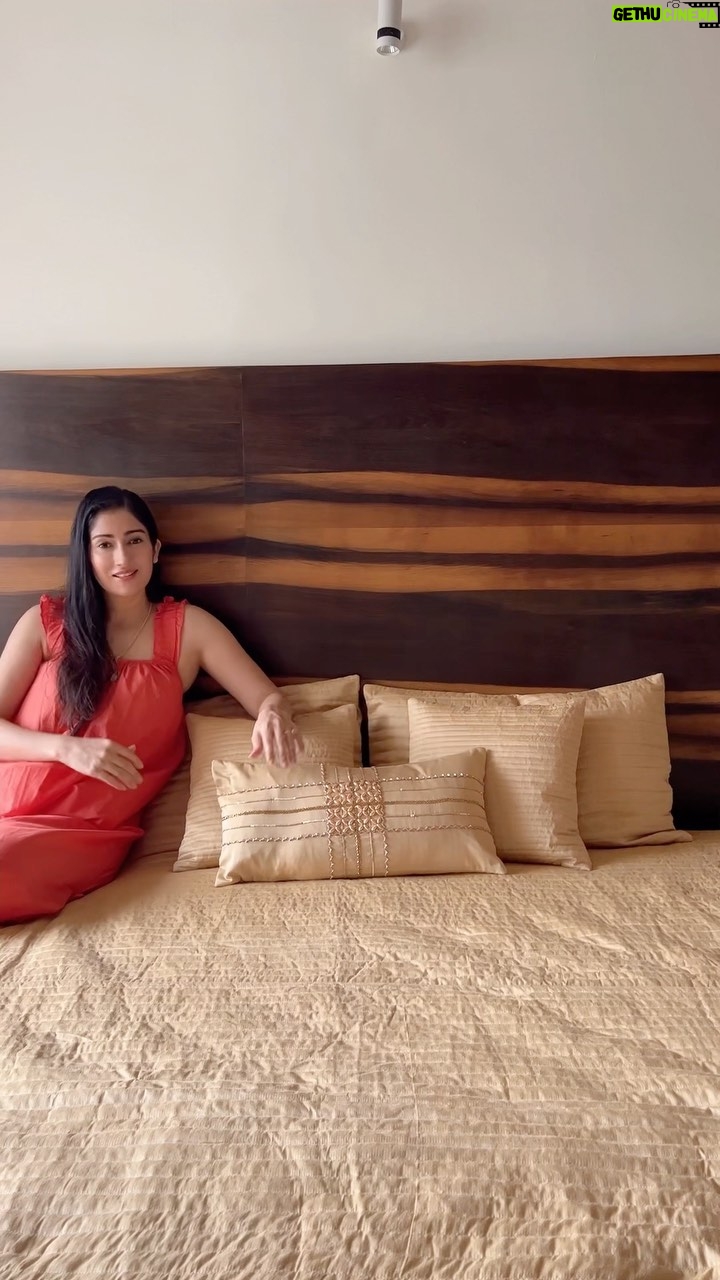 Gungun Uprari Instagram - Home is where love resides, memories are created, friends and family belong, and laughter never ends. Making house for a special day 💕 serveware set @nestroots Table wear & beautiful bed cover @nexusbyupasna_ #homedecor #interiordesign #home #interior #decor #design #homedesign #handmade #homesweethome #art #decoration #furniture #architecture #interiors #homedecoration #love #interiordecor #interiordesigner #vintage #interiorstyling #livingroom #luxury #homestyle #instagood #homeinspo #walldecor #diy #inspiration #smallbusiness #style