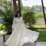 Gungun Uprari Instagram - Pretty woman 🥰 When your dress is so poofy that you can’t help but twirl. 💃🏻 This dress is so fun to twirl in! I’m a princess for the day! 🌹💕 A dashing twirl in my @glocaliv 👗 . . . #reelsindia #dress #video #instareels #bollywood #repost #trend #beautiful #style #instalike #mumbai #photooftheday #viralvideos #actor #model #likes #trendingreels #likesforlike #nature #mumbai #motivation #m #makeup #youtube #r #foryoupage #post #exploremore #funny #india