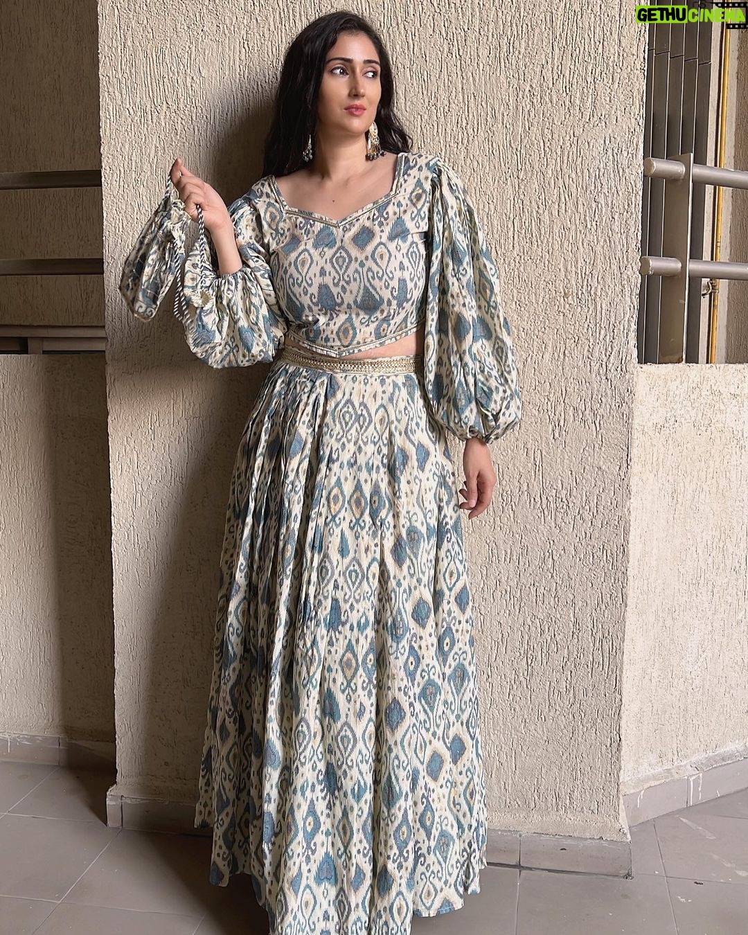 Gungun Uprari Instagram - “Although I understand that all days are equal with 24 hours each, most of us agree that Friday is the longest day of the week and Sunday the shortest!” 😃 . . . . . . Getting ready for Sunday in this elegant and comfortable cotton crop top lehenga set from @thekapas_ #comfyclothes #fashion #comfyoutfit #ootd #comfystyle #comfy #style #loungewear #shopsmall #shoplocal #shopping #clothing #trendy #outfit #lookoftheday #onlineshopping #womensclothing #dress #instastyle #coolclothes #lovethislook #outfitpost #outfitoftheday #lookbook #womendress #hawaii #fallinginlovewith #curvyfashion #mauiboutique #shopoholic