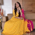 Gungun Uprari Instagram - A yellow dress and yelloads of happiness 🤩 Bright colour for bright day @rushmor_clothing And my flower jewellery 🌸 #traditionalwear #ethnicwear #indianwear #fashion #traditional #shalwarkameez #onlineshopping #sareelove #ethnic #indianfashion #indianwedding #trending #instafashion #sarees #lehenga #kurti #partywear #indianoutfit #wedding #sareelovers #silksarees #instagood #style #india #instagram #handloom #fashionblogger #indianclothing #kurtis #festivewear