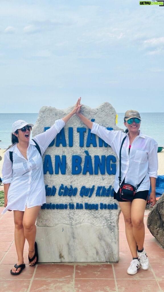 Gungun Uprari Instagram - Still rollin.. exploring… Water babies 💦🏝️😍 🎶 @shubhworldwide your music matched our vibe 🎯 #reelsinstagram #reelsindia #reelsvietnam #vietnam #danang #danangbeach #stillrollin #trendingaudio #chaarlog #beach #beachlife #scootydrive #gungunuprari #vandanalalwani #vacation #twinning Da Nang Beach, Viet Nam