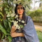 Gungun Uprari Instagram - Sometimes, all you need is a simple Kurti to flaunt, and happiness can come rolling in ❤️ Dress @yuftaindia 🤗 Sandal @anse.sandals ❤️ #suits #fashion #suit #style #suitstyle #dresses #mensfashion #onlineshopping #indianwear #saree #kurti #ethnicwear #menswear #bridal #punjabisuits #dress #kurtis #instafashion #wedding #cotton #designer #indianfashion #bridalmakeup #designersarees #lehenga #lengha #fashionblogger #india #ethnic #bhfyp