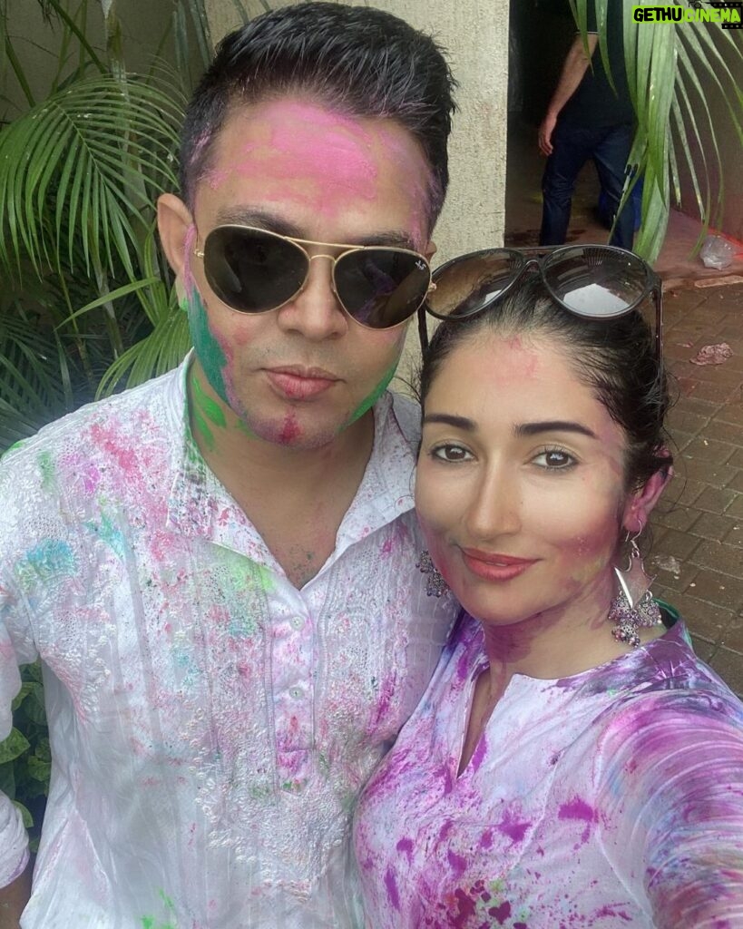 Gungun Uprari Instagram - Happy Holi ❤️ #holi #happyholi #india #holifestival #festival #love #photography #instagood #instagram #colors #colours #festivalofcolors #indianfestival #holihai #holipowder #bhfyp #mumbai #holicelebration #holifest #color #holifestivalofcolours #diwali #k #like #festivalofcolours #happy #fun #holiday #holiparty #bhfyp