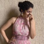 Gungun Uprari Instagram - “Anything is possible with sunshine and a little pink.” – Lilly Pulitzer My pink dress from @geishadesigns @geishadesignsresort Beautiful pearl earrings @jokerandwitch #fashion #style #love #instagood #like #photography #beautiful #photooftheday #follow #instagram #picoftheday #model #bhfyp #art #beauty #instadaily #me #likeforlikes #smile #ootd #followme #moda #fashionblogger #happy #cute #instalike #myself #fashionstyle #photo #fashionista