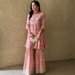 Gungun Uprari Instagram - Everything should be made as simple as possible, but not simpler 💓 . . . . . . . . . Dress @ardozaaofficial Shoes @attract_accessoriess Clutch @embelliebyg #kurta #kurtapajama #dress #traditional #traditionalwear #pretty #girl #beauty #gungunuprari #sardars #coatpant #kaint #sardari👑 #sardaari #kurtapajamaswag #kaim #suitlover #gabru #kurta_pajama