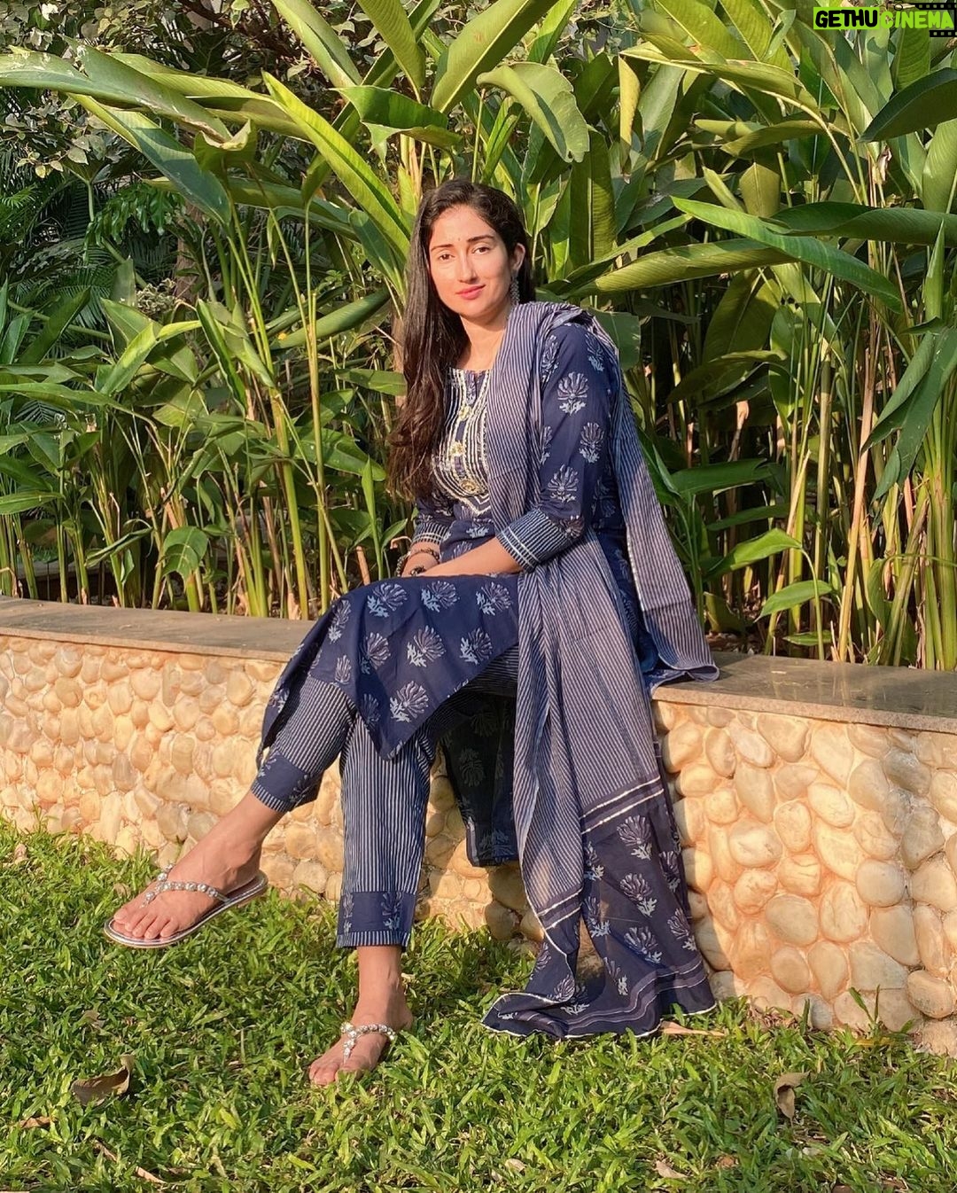 Gungun Uprari Instagram - Sometimes, all you need is a simple Kurti to flaunt, and happiness can come rolling in ❤️ Dress @yuftaindia 🤗 Sandal @anse.sandals ❤️ #suits #fashion #suit #style #suitstyle #dresses #mensfashion #onlineshopping #indianwear #saree #kurti #ethnicwear #menswear #bridal #punjabisuits #dress #kurtis #instafashion #wedding #cotton #designer #indianfashion #bridalmakeup #designersarees #lehenga #lengha #fashionblogger #india #ethnic #bhfyp