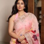 Gungun Uprari Instagram - Saree is an endless fashion which refuses to retire 💕 . . . . . Beautiful sari from @tyaarindia 🤗 Jewellery @tanishqjewellery #actor #trending #famous #beautiful #instagood #instagram #instagramreels #sareeinspiration #sareedraping #sareelove #sareelover #sareelove😍 #sareegram #redsaree #bluesaree #sareeindia #sareefashion