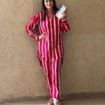 Gungun Uprari Instagram - "Over the years I have learned that what is important in a dress is the woman who is wearing it." ❤️ . . Really enjoying myself in these comfortable wear from @manvaarjaipur 🌱 . . . . #fashion #weekend #sunday #mumbai #comfort #cotton