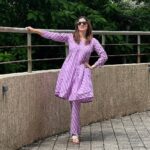 Gungun Uprari Instagram - "Over the years I have learned that what is important in a dress is the woman who is wearing it." ❤️ . . Really enjoying myself in these comfortable wear from @manvaarjaipur 🌱 . . . . #fashion #weekend #sunday #mumbai #comfort #cotton