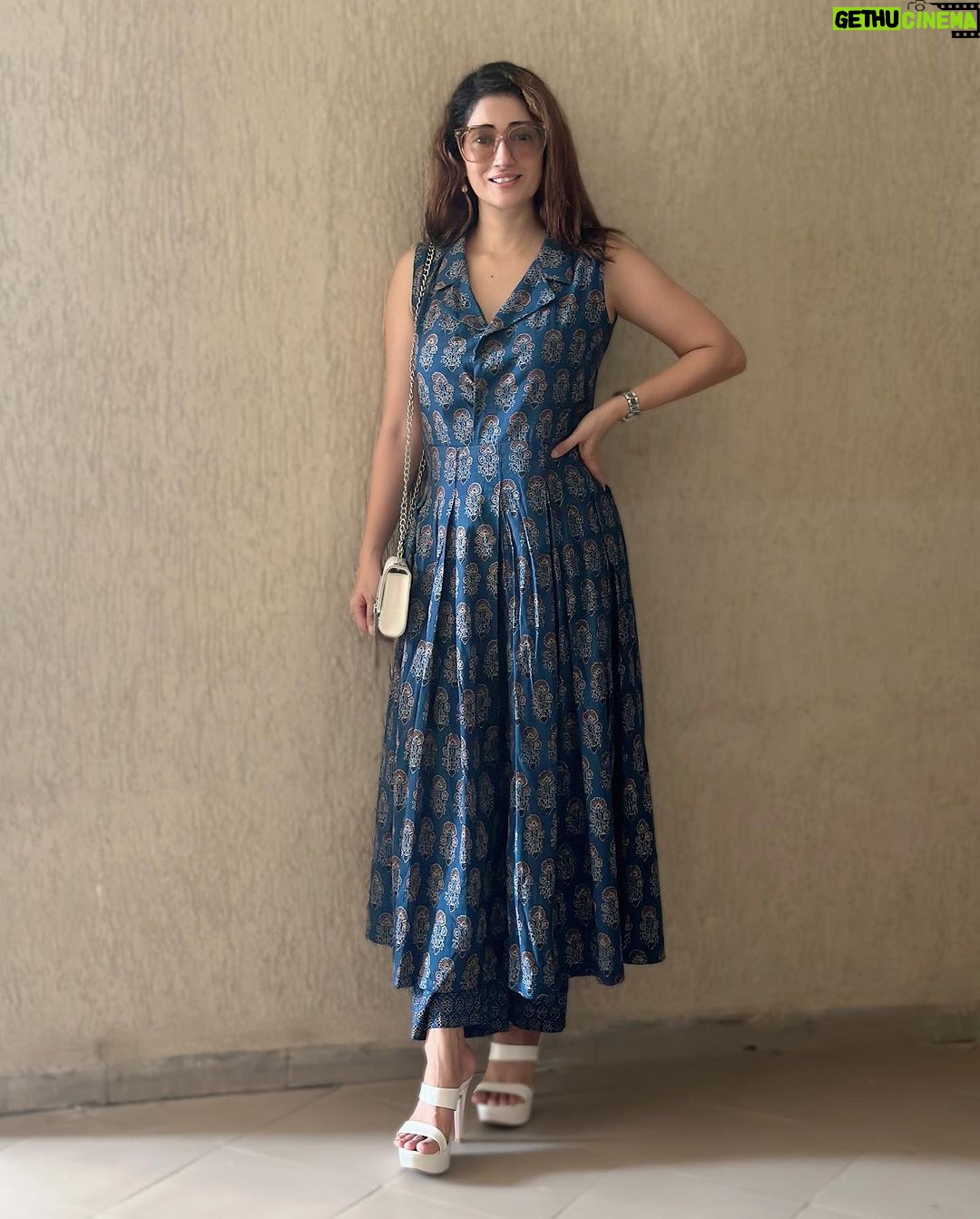 Gungun Uprari - 30.2K Likes - As India celebrates its 77th Independence Day on August 15, 2023, let’s remember all those brave soldiers, leaders who gave up everything for the sake of our motherland 🇮🇳
.
.
On this occasion of Independence Day presenting some of my favourite dresses from
@aadveka.india
.
.
#independenceday #india #freedom #august #love #happy #Independence Day #fireworks #indian #instagood #instagram #photography #redwhiteandblue #jaihind #patriotic #independencedayindia #photooftheday #indianarmy #celebration #follow