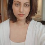 Hamsa Nandini Instagram - Eye to eye, so alive We're beautiful like diamonds in the sky Shine bright like a diamond.. . . #pinkoctober #swanstories