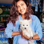 Hamsa Nandini Instagram – For me, love is a four-legged word! 🐕
.
#doggolove #swanstories