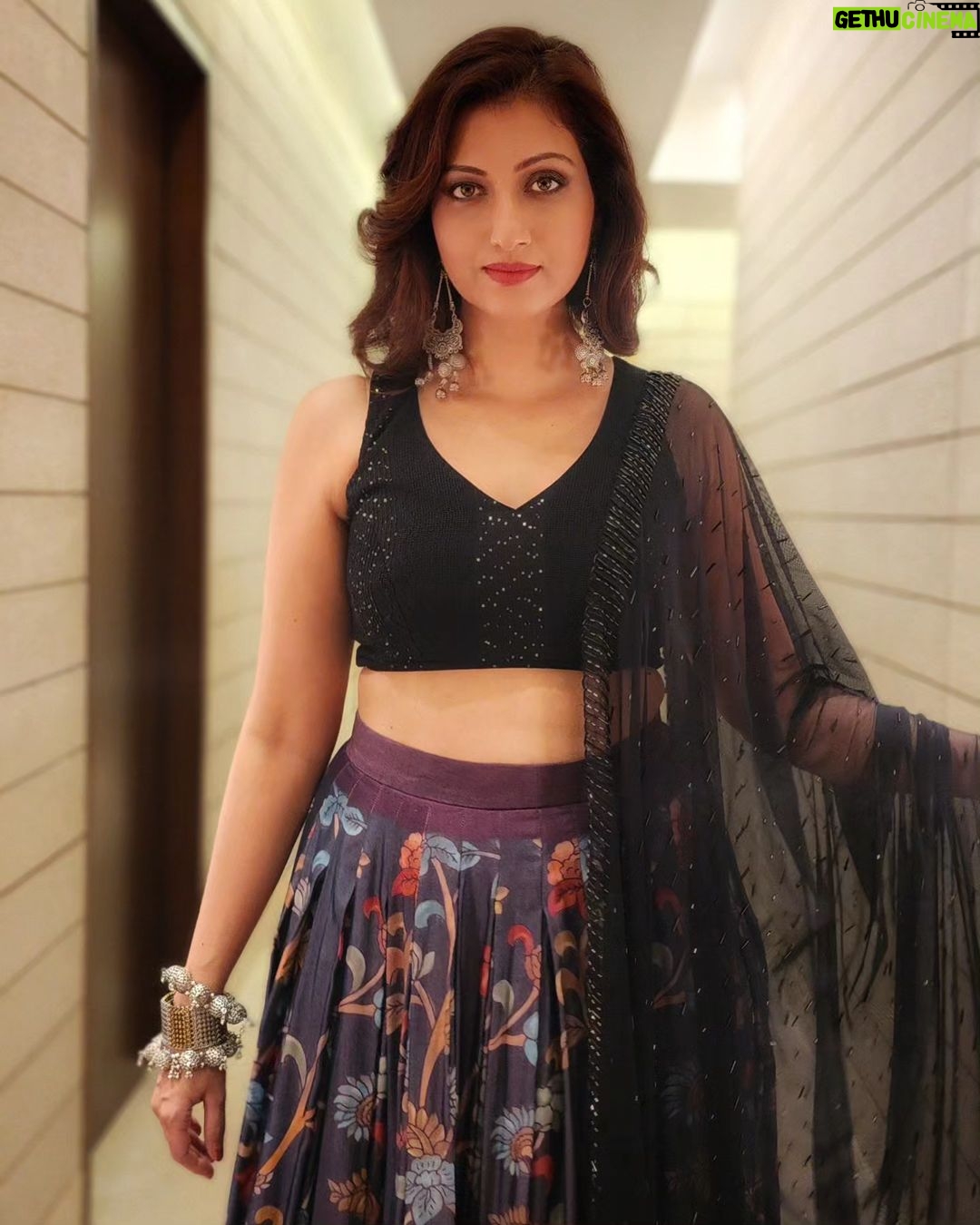 Hamsa Nandini Instagram - We tell ourselves so many stories..... So here's to telling ourselves beautiful ones. . Outfit: @archithanarayanamofficial . #swanstories Park Hyatt Hyderabad