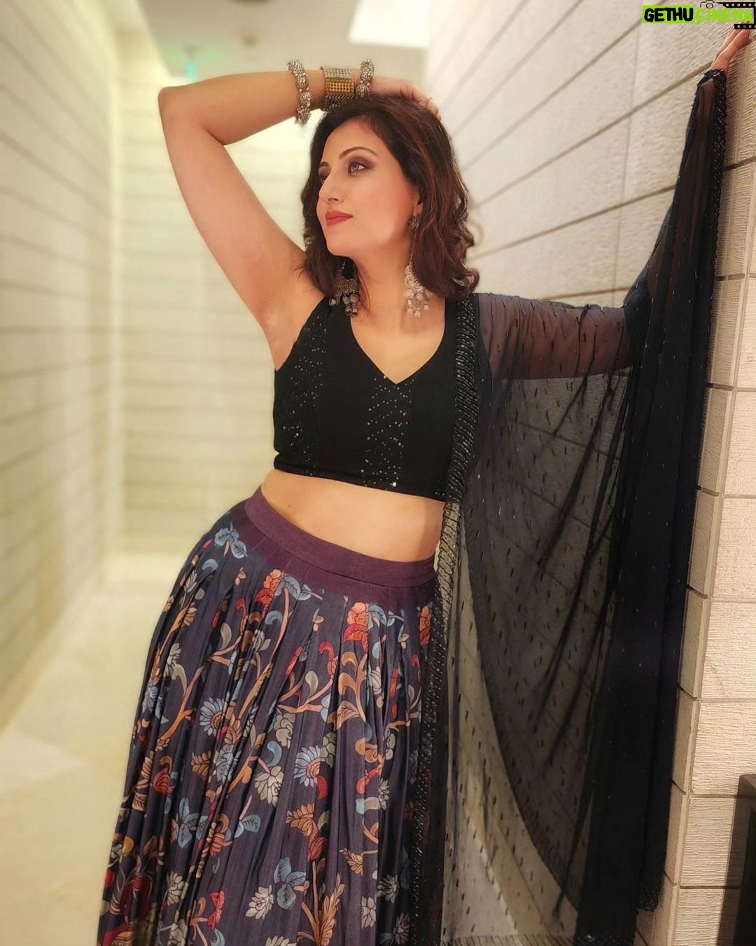 Hamsa Nandini Instagram - We tell ourselves so many stories..... So here's to telling ourselves beautiful ones. . Outfit: @archithanarayanamofficial . #swanstories Park Hyatt Hyderabad