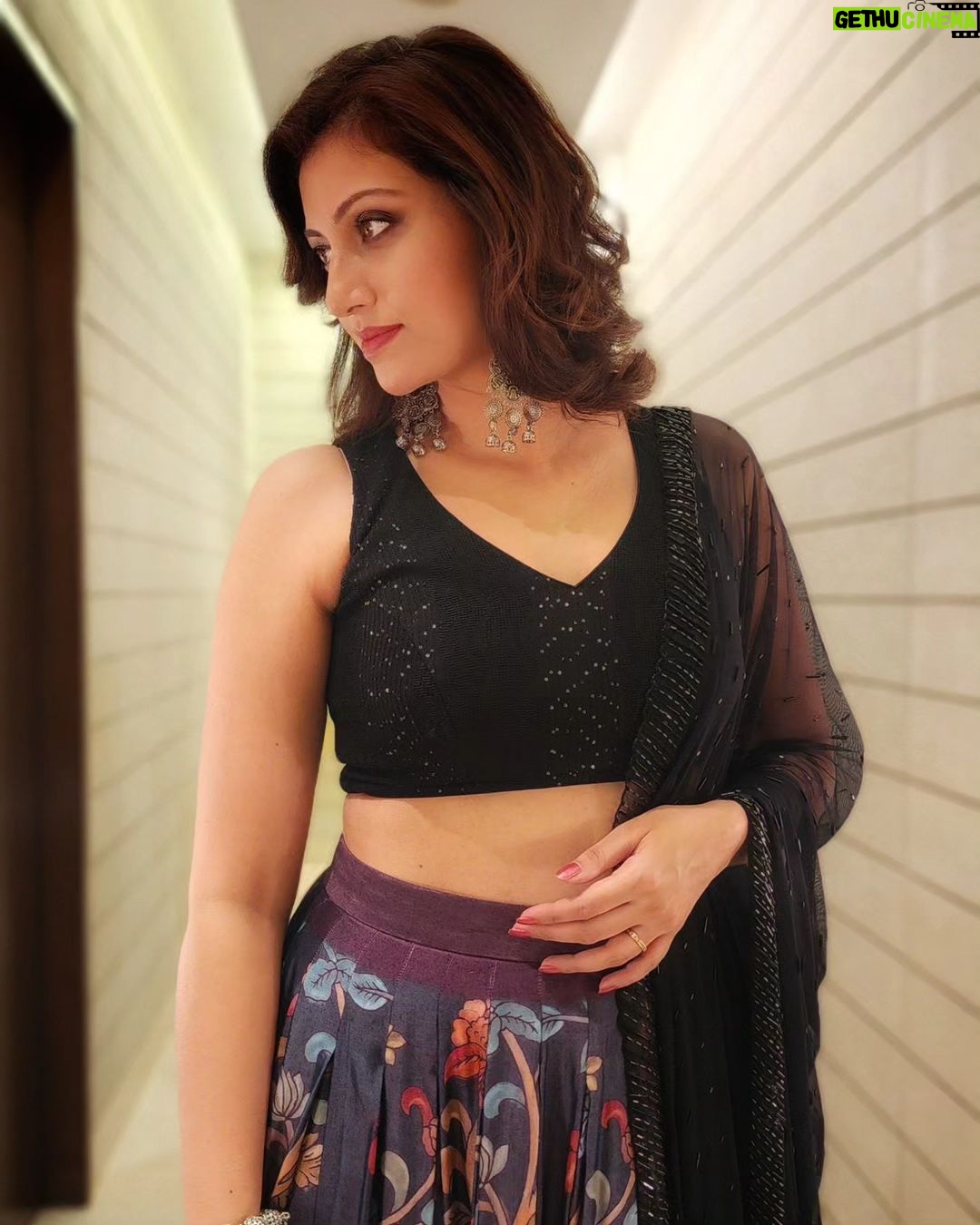 Hamsa Nandini Instagram - We tell ourselves so many stories..... So here's to telling ourselves beautiful ones. . Outfit: @archithanarayanamofficial . #swanstories Park Hyatt Hyderabad