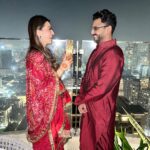 Hansika Motwani Instagram – This is so special in so many ways❤️#happykarwachauth thank you for fasting with me baby . Love you