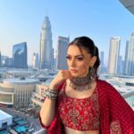 Hansika Motwani Instagram - Event ready ❣️ • • • Styling: @niru05_raghupathy Outfit: @pinkcitybysarika @dipublicrelations Jewellery: @minerali_store @azotiique Hmu @aida_glow @sankpalsavita Dubai, United Arab Emirates