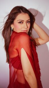 Hansika Motwani Instagram - My reaction when I see people gossiping 😝😏