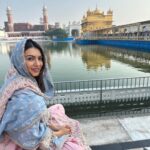 Hansika Motwani Instagram - ਸ਼ੁਕਰਾਨਾ 🙏🏻 ੴ Golden Temple Amritsar Punjab India