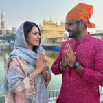 Hansika Motwani Instagram - ਸ਼ੁਕਰਾਨਾ 🙏🏻 ੴ Golden Temple Amritsar Punjab India