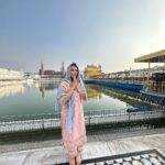 Hansika Motwani Instagram – ਸ਼ੁਕਰਾਨਾ 🙏🏻 ੴ Golden Temple Amritsar Punjab India