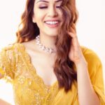 Hansika Motwani Instagram - Saree not sorry 🌻 • • Promotions ready • • @puchi.photography @awignaofficial @sankpalsavita @rupeshryadav @saigopalchikkala_cine_costumer #mynameishruthi #promotions