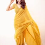 Hansika Motwani Instagram - Saree not sorry 🌻 • • Promotions ready • • @puchi.photography @awignaofficial @sankpalsavita @rupeshryadav @saigopalchikkala_cine_costumer #mynameishruthi #promotions