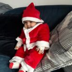 Hazel Keech Instagram - The greatest gifts are being together ❤️ Merry Christmas too all from Santa and the Elves
