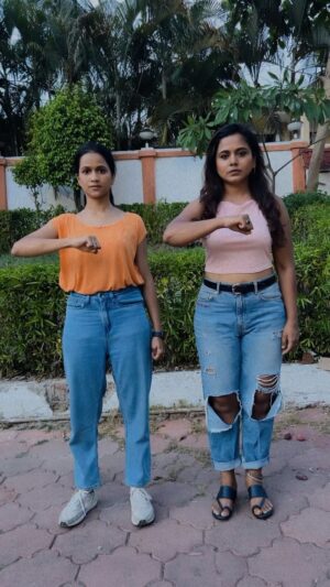 Hemangi Kavi Instagram - Mental Hospital mein Room Dekh rahe ho? 🥴

@yashrajmukhate u r Mad 🤗❤️

#aajaodikhadunga #trending #dmart #propertybrokerguy 
#ashwinikasar #hemangikavi #reelqueens #saturday #weekend