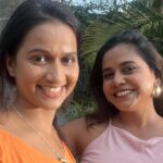 Hemangi Kavi Instagram - ❣️❣️..!! Unexpected meetings are more happening..!! 😍😍 Hey @hemangiikavi Finally… Dancing on a reel with you is more of a fun than expected..!! 😂😂 v.c @abhishek_rahalkar ❣️ Thank you soooo much..!! #trending #instareels #viral #viralreels #instagram #instagramreels #instareels #dancers #actors #blessed #blessedsoul #makeba #marathiactress #actress #ashwinikasar