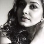 Hemangi Kavi Instagram - …. #कवीहुँमैं #हेमांगीकवी #तीसावळीगं #kavihunmain #hemangikavi #thatduskywoman #trending #jagjitsingh #arth Mumbai, Maharashtra