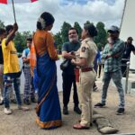 Hemangi Kavi Instagram - Happy Birthday @sushmitasen47 My actual inspiration & favourite personality! ❤️ Working with you, sitting right next to you, sharing very warm and beautiful moments with you during shoot was like dream come true! I will never forget that moment when you held my hand, I was like is this even real when we were rehearsing this scene. I was smiling and thrilled at the same time inside. Uff! 😇 जब 1994 में आपने Miss Universe का खिताब जीता, तब वो बस हमारे देश के लिए सिर्फ एक गर्व की बात नहीं थी, बल्कि इस देश की उस हर एक लडकी के लिए बहोत बडी बात थी, उसकी नीजी जीत थी, मानो जैसे वो खिताब उस हर एक लडकी ने जीता जो उसके कुदरती सावले रंग-रुप, कद-काठी के लिए समाज द्वारा या कभी कभी अपनों से ताने सुनती थी! अपने आप को कम समझती थी! लेकिन आपने मुझ जैसे उन कई लडकीयों को हौसला दिया, हिम्मत दी, सपने देखनें और उन्हें पुरे करने की ताकत दी! एक सावले रंग की, middle class family से आई हुई साधारण सी लडकी सही मायनो में असामान्य जीत हासिल कर सकती है, for generations लोगों को अपनी जीत से, सोच से, बातों से inspire कर सकती है, अपने terms पे जिदंगी जी सकती है और खुश रह सकती है ये दिखा दिया! Thank you for being you, Sush! 😘😘😘 You r beautiful inside out! ❤️ Once again Happy Birthday! Dugga Dugga Thank you @ravijadhavofficial @paragmehtacasting for giving #Taali to me! 👏🏽🙏🏽 Will be forever #grateful #sushmitasen #duggadugga #19thnovember Mumbai, Maharashtra