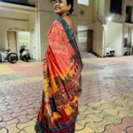 Hemangi Kavi Instagram - बेवज़ह तारीफ करना आपकी आदत तो नहीं!❤️ #कवीहुँमैं #हेमांगीकवी #तीसावळीगं #kavihunmain #hemangikavi #thatduskywoman #trending #aapkiankhonmekuch #sareelove Mumbai, Maharashtra