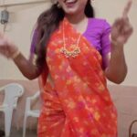 Hemangi Kavi Instagram - गोडीला की पोरीला? 💁🏽‍♀️ तुम्हांला काय ऐकू येतंय! 🤔 #कवीहुँमैं #हेमांगीकवी #तीसावळीगं #kavihunmain #hemangikavi #thatduskywoman #trending #sangayaporila🥰 Mumbai, Maharashtra